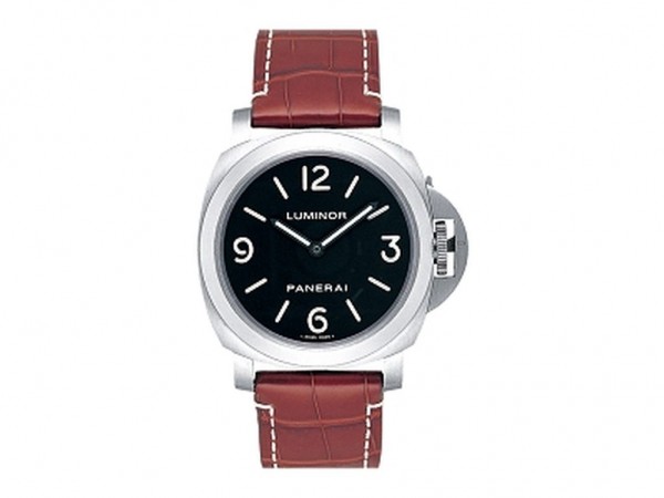 Officine Panerai Luminor Base