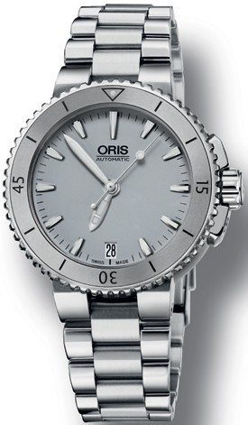 Oris Aquis Date