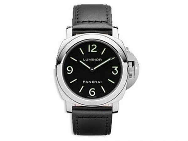 Officine Panerai Historic Luminor Base