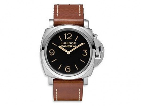 Officine Panerai Historic Luminor 1950 3 Days