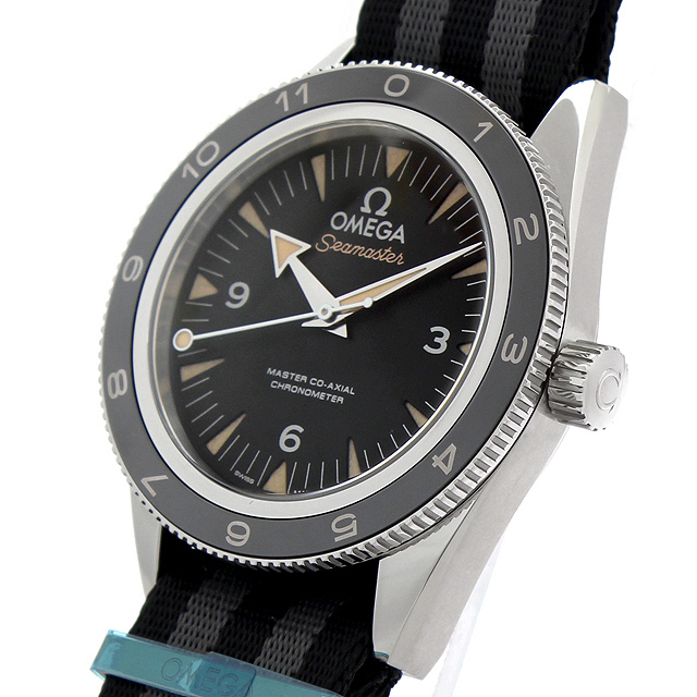 Omega-Seamaster-300-James-Bond-007-Spectre-Limited-Edition-233-32-41-21-01-001_side.jpg