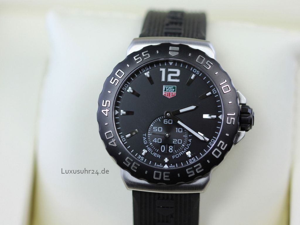 tag heuer formula 1 wau1110