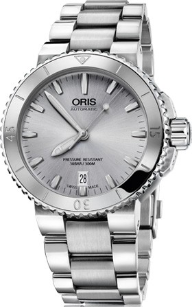 Oris Aquis Date