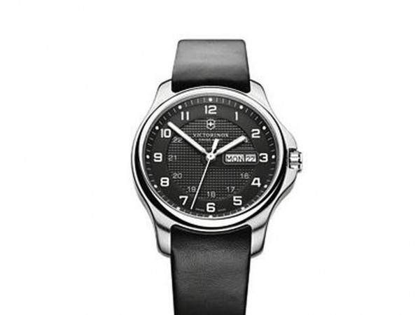 Victorinox Classic Officers Day Date