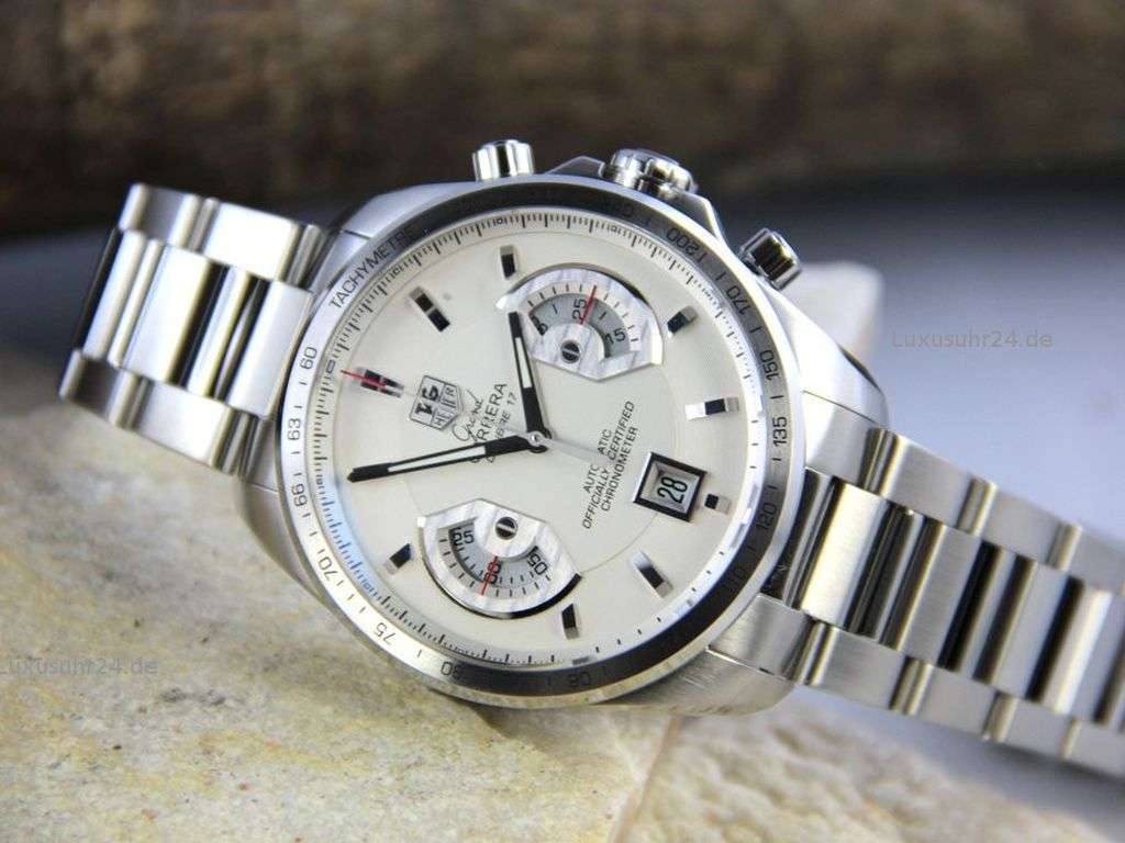 Tag heuer grand carrera cav511b hotsell